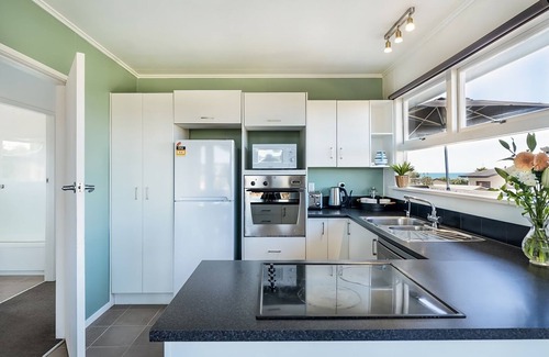 Ruby Bay House | A very popular holiday home close to the beach and Mapua Village