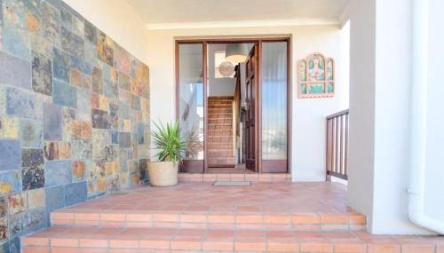 Port Alfred House | A-View-at-Kingfisher Port Alfred Guest Accommodation