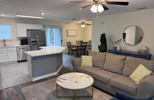 St. Augustine House | A Wave Away ¤ Only 3 Minutes to Florida's #1 Beach