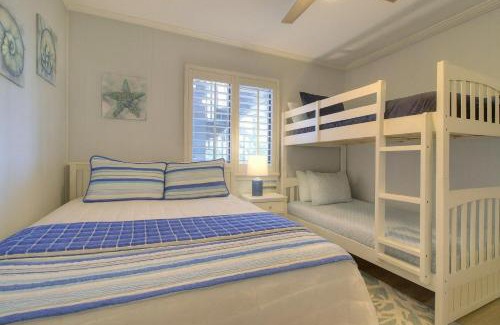 Cherry Grove Beach House | A Wave from it All - Sea Cabin 146