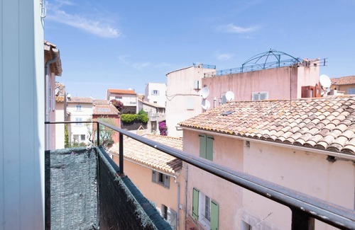 Saint-Tropez City Centre Apartment | A Wonderful Studio in the Heart of Saint Tropez w. balcony