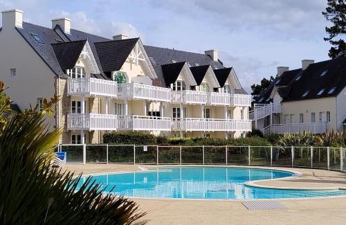 Fouesnant Apartment | A07- Apt PMR 4 à 5 pers, sea view, beach, pool