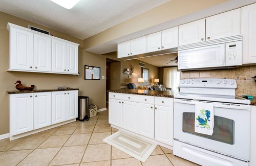 Boardwalk Condo | A106 Perfect 2-bedroom ocean view condo just off Flagler Ave!