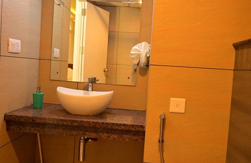 Kovalam Hotel | Aadisaktthi Leisure Resort, Kovalam