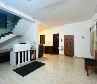 Vadanemelli House | Aaiyana room stay