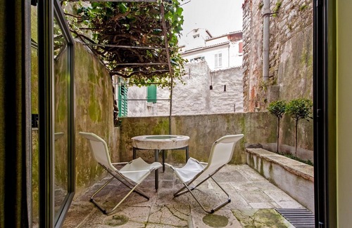 Rovinj Apartment | AALVAR - Studio Apartment with Balcony