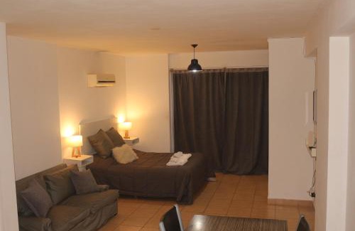 Saavedra Apartment | ab naon apart