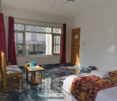 Srinagar House | Abaad Heritage Inn