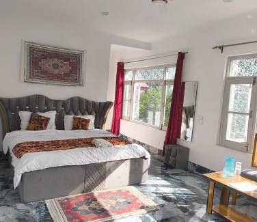 Srinagar House | Abaad Heritage Inn