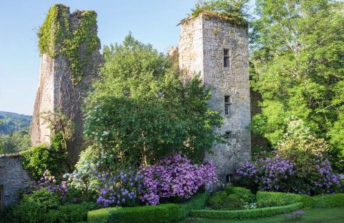 Thauron Bed & Breakfast | Abbaye du Palais