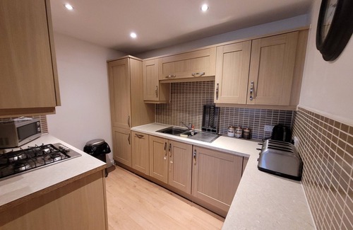 Colchester Apartment | Abbey Field Sycamore Apartment- By Catchpole Stays