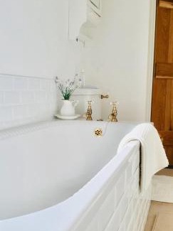Loppington Bed & Breakfast | Abbey Green Farm