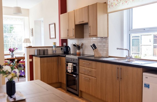 Forres Cottage | Abbotshill, Dalvey Estate - a rural that sleeps 8 guests in 3 bedrooms