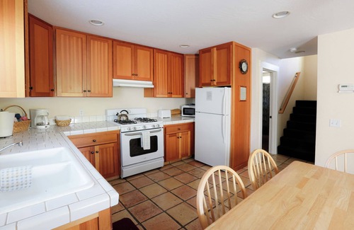 Ashland House | ABBOTT'S COTTAGES, Avocet cottage- 3 bdrm/2bath, walking distance to downtown
