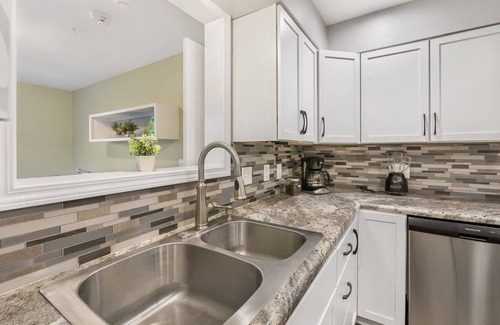 Downtown Branson Cottage | Abby's Place | Close to attractions