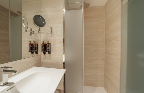 Bonfim Hotel | ABC HOTEL PORTO - CAMPANHÃ