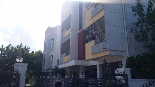 Vadanemelli Apartment | Abimayu Gardern