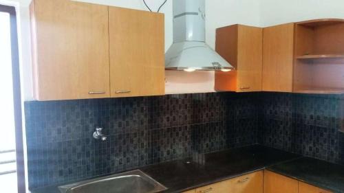 Vadanemelli Apartment | Abimayu Gardern