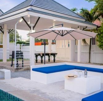 Bang Sare Villa | About A Beach Pool Villa Bangsaray