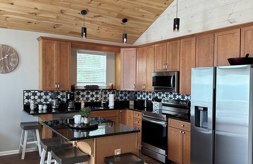 Jim Thorpe Ski Chalet | Above it All, Stunning Views, Privacy, Next to Penn’s Peak, Jim Thorpe