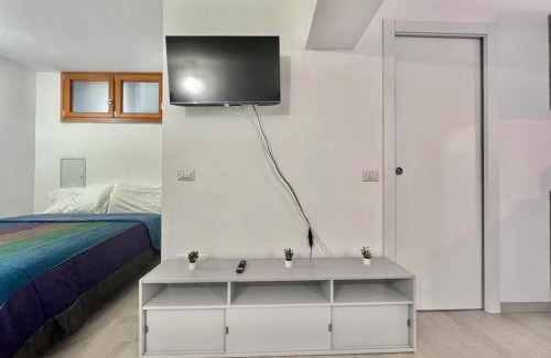Cologno Monzese Apartment | Abruzzi Home, delizioso appartamento e confortevole accanto a Metropolitana Linea Verde, con parcheggio gratuito in strada