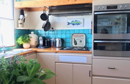 Muloowurtie House | Absolute Beachfront Home at Black Point - Pet Friendly!