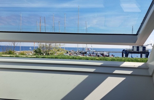 Brouwershaven Villa | Abundance on the sea! Accessible to all and suitable for the disabled.