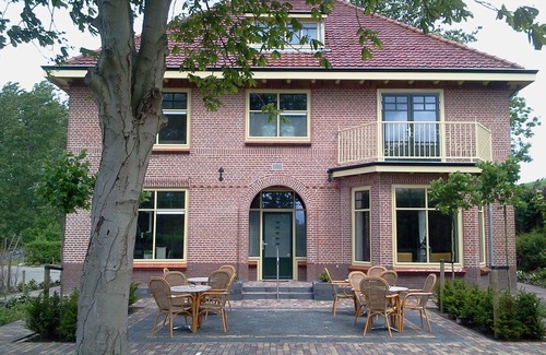 Brouwershaven Villa | Abundance on the sea! Accessible to all and suitable for the disabled.