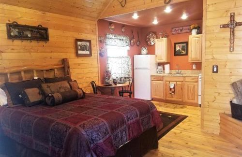 Ruidoso House | AC - #3 Western Cabin