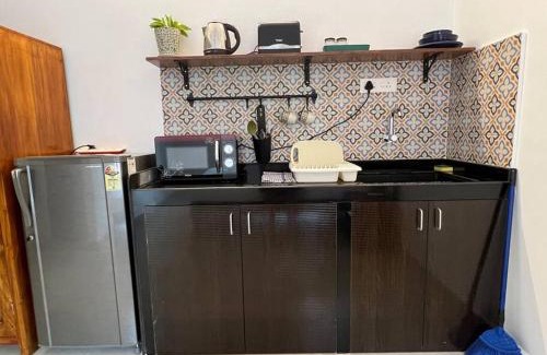 Cavelossim Apartment | AC Studio Apartment 500m from Cavelossim Beach-Paz