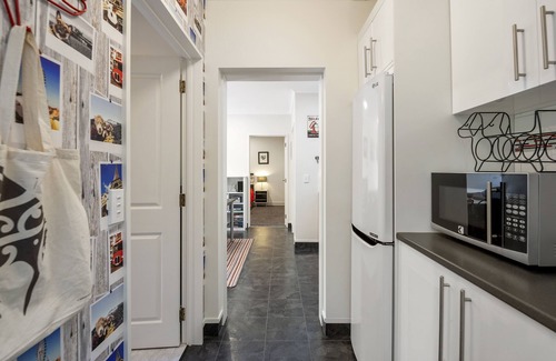 Taupo House | Acacia Bay Retreat - Acacia Bay Holiday Home