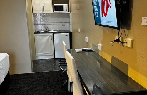 Griffith Hotel | Acacia Motel Griffith