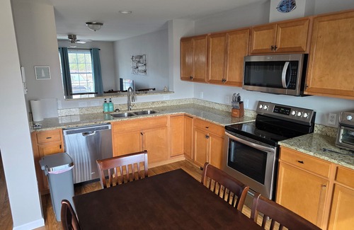 Trenton Condo | Acadia Villas! 7B Hunter's Way: A private neighborhood in the woods.