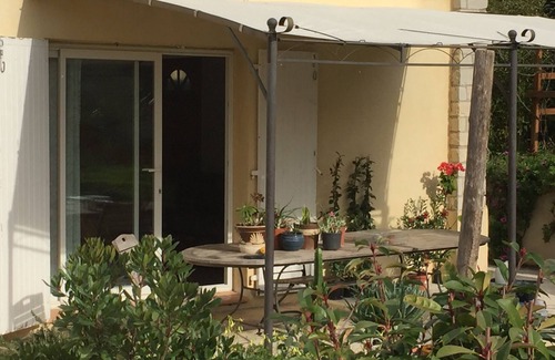 Giens Apartment | Access to the sea in 150 m