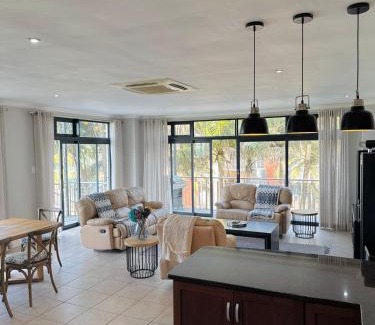 Durban Point Apartment | Accommodation front - Modern Beach Retreat 6 Sleeper