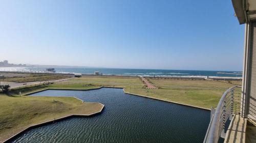 Durban Point Apartment | Accommodation Front - The Quays 503 - 6 Sleeper Across the Beachfront