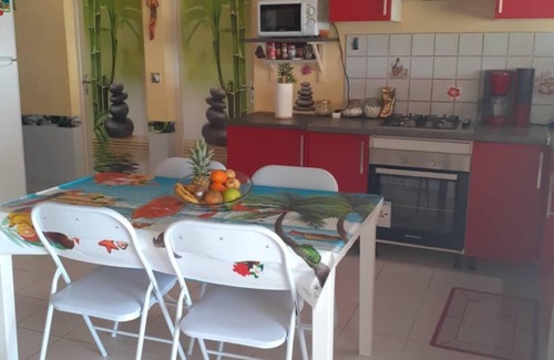 Deshaies House | Accommodation overlooking the caribbean