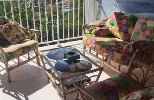 Deshaies House | Accommodation overlooking the caribbean