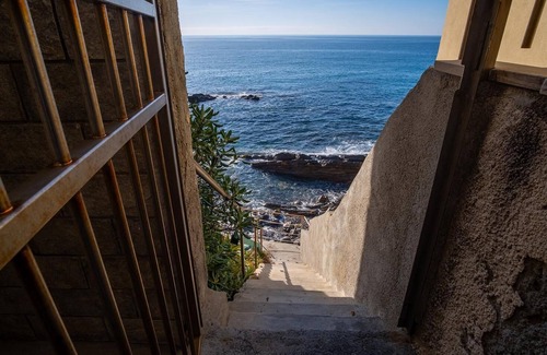 Piani-Ciapin Apartment | Accommodation with private beach access | Ap43