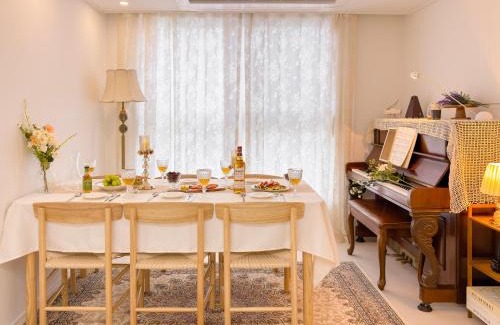 Seolcheon-myeon Apartment | Achasan Mountain's Green Forest Han River View a classic 3-room gallery house full of emotions