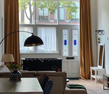 Delft Bed & Breakfast | Achterom B & B