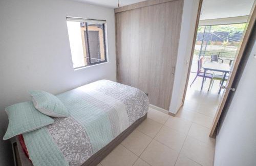 La Tebaida Apartment | Acogedor fresco iluminado rodeado de naturaleza apartasol en el Quindío