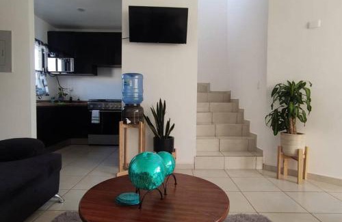 Mazatlan House | Acogedora casa 3 cuartos 2 baños en privada con alberca