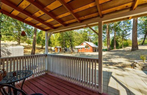 Oakhurst House | Acorn Cottage - Hidden gem in green heaven, getaway to Bass Lake & Yosemite