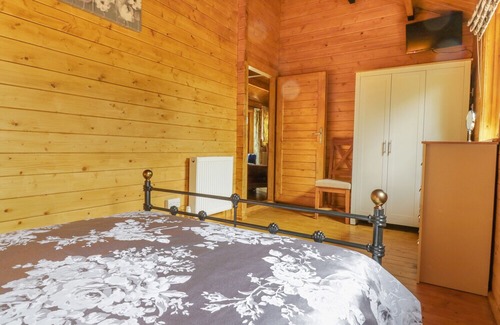 Saxmundham Cabin | Acorn Lodge, SAXMUNDHAM