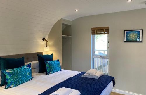 Cupar Apartment | Acorn Lodge with Hot Tub