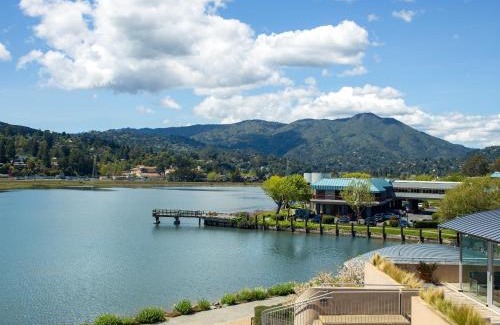 Mill Valley Hotel | Acqua Hotel