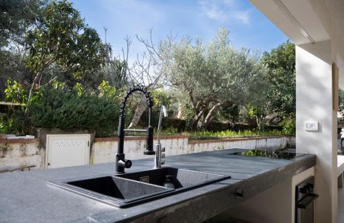Castellammare del Golfo Villa | Acquavite House