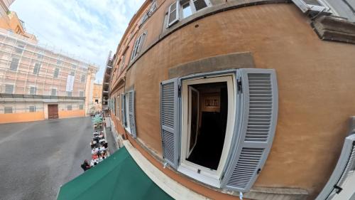 Rome City Centre Apartment | Acque Romane Maison Trevi Crociferi