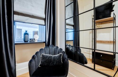 Rome City Centre Apartment | Acque Romane Maison Trevi Crociferi